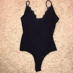 Navy bodysuit size small new w/tags